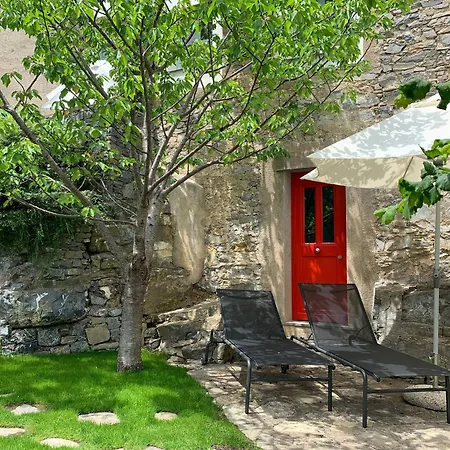 Medieval Mountain Oasis With A Private Garden And Incredible Mountain View Chata